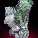 Fluorite, Calcite
Specimen height 18 cm, largest fluorite 3,5 cm, largest calcite 5 cm
(Autor: Tobi)