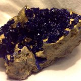 Azurite
9.5 x 5.7 x 3.8 cm
(Autor: JC)