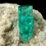 Beryl (variety emerald), Albite (variety cleavelandite), Dolomite, Pyrite
58x28x42mm, xl=11x4.5mm
(Autor: Fiebre Verde)