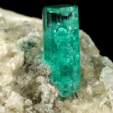 Beryl (variety emerald), Albite (variety cleavelandite), Dolomite, Pyrite
58x28x42mm, xl=11x4.5mm
(Autor: Fiebre Verde)