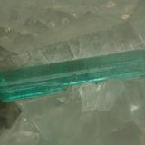 Beryl (variety emerald), Calcite, Pyrite
xl=7mm
(Autor: Fiebre Verde)