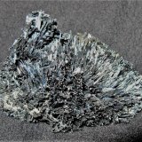Stibnite
6.4x6.2x3.8 cm
(Autor: Joseph DOliveira)