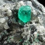 Beryl (variety emerald), Calcite, Dolomite
56x44x51mm, xls=7mm &amp; 4mm
(Autor: Fiebre Verde)