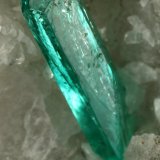 Beryl (variety emerald), Calcite
50x40x95mm, xl=13mm
(Autor: Fiebre Verde)