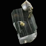 Ferberite (Wolframite Group) and Siderite
7 x 4 cm Ferberite and 1.5 x 1.5 cm Siderite
(Autor: Jean Suffert)