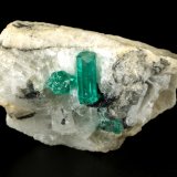 Beryl (variety emerald), Calcite
39x27x25mm, main xl=11mm
(Autor: Fiebre Verde)