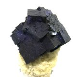 Fluorite with Sphalerite on Baryte
6 X 7 cm main crystal of fluorite
(Autor: Jean Suffert)