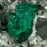 Beryl (variety emerald), Calcite, Pyrite
xl=11mm
(Autor: Fiebre Verde)