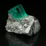 Beryl (variety emerald), Calcite
xl=9x7mm
(Autor: Fiebre Verde)