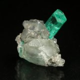 Beryl (variety emerald), Calcite, Dolomite
xl=18x6mm
(Autor: Fiebre Verde)
