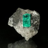 Beryl (variety emerald), Calcite
26x27x20mm, xl=11mm
(Autor: Fiebre Verde)