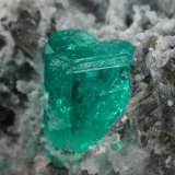Beryl (variety emerald), Calcite
37x19x24mm, xl=9x6mm
(Autor: Fiebre Verde)