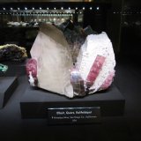 Elbaite, Quartz, Feldspar
~ 20 cm
(Autor: Tobi)