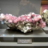 Fluorite, barite, quartz
~ 30 cm
(Autor: Tobi)