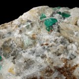 Beryl (variety emerald), Calcite, Quartz, Fluorite
100x61x65mm, main xls=7 &amp; 7mm
(Autor: Fiebre Verde)