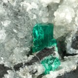 Beryl (variety emerald), Calcite, Pyrite
70x65x43mm, xl=12mm
(Autor: Fiebre Verde)