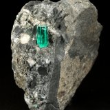 Beryl (variety emerald), Calcite, Pyrite
38x63x65mm, xl=10mm
(Autor: Fiebre Verde)