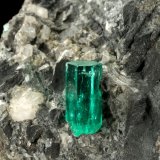 Beryl (variety emerald), Calcite, Pyrite
38x63x65mm, xl=10mm
(Autor: Fiebre Verde)