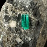Beryl (variety emerald), Calcite, Pyrite
38x63x65mm, xl=10mm
(Autor: Fiebre Verde)
