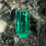 Beryl (variety emerald), Calcite, Pyrite
38x63x65mm, xl=10mm
(Autor: Fiebre Verde)