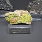 Pyromorphite
~ 14 cm
(Autor: Tobi)