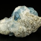 Euclase, Calcite, Pyrite
44x26x34mm, up to 7mm
(Autor: Fiebre Verde)
