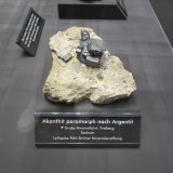 Acanthite paramorph after argentite
Specimen size ~ 9 cm
(Autor: Tobi)