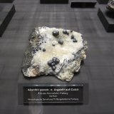 Acanthite paramorph after argentite
Specimen size ~ 12 cm
(Autor: Tobi)