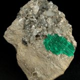 Beryl (variety emerald), Calcite, Pyrite, Albite
85x65x40mm, cluster=32x19mm
(Autor: Fiebre Verde)