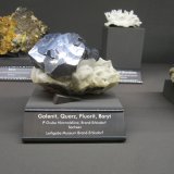 Galena with Quartz, Fluorite and Barite
Specimen size 11 cm
(Autor: Tobi)