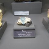 Topaz
Specimen size ~ 7 cm
(Autor: Tobi)