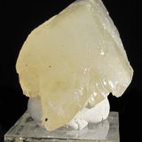 Calcite
5.6 x 3.3 x 2.5 cm
(Autor: steven calamuci)
