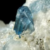 Euclase, Calcite, Pyrite
44x26x34mm, up to 7mm
(Autor: Fiebre Verde)