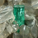 Beryl (variety emerald), Calcite, Dolomite
54x53x31mm, xl=5mm
(Autor: Fiebre Verde)
