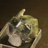 Fluorapatite and Quartz
44mm x 34mm x 38mm
(Autor: Firmo Espinar)