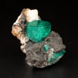 Beryl (variety emerald), Calcite, Quartz
29 mm x 16 mm x 17 mm, main xl=8 mm x 10 mm
(Autor: Fiebre Verde)