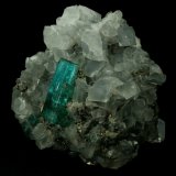 Beryl (variety emerald), Calcite, Pyrite
40x42x42mm, xl=18mm
(Autor: Fiebre Verde)