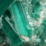 Beryl (variety emerald), Dolomite, Pyrite
42mm across, xls up to 14mm
(Autor: Fiebre Verde)
