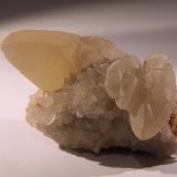 Calcite
74mm x 56mm x 41mm
(Autor: Firmo Espinar)