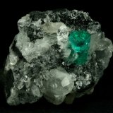 Beryl (variety emerald), Calcite, Quartz
60x46x42mm, xl=13mm
(Autor: Fiebre Verde)