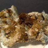 Epidote, Diopside
77 x 46 mm
(Autor: Sante Celiberti)