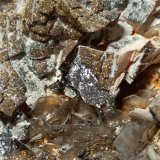 Dolomite, Muscovite, Pyrite
87 x 47 mm
(Autor: Sante Celiberti)