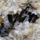Elbaite, Quartz, Orthoclase
80 x 74 mm
(Autor: Sante Celiberti)