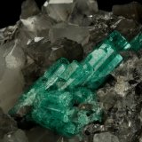 Beryl (variety emerald), Calcite, Fluorite
170x120x95mm, aggregate=50x22mm
(Autor: Fiebre Verde)