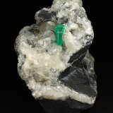 Beryl (variety emerald), Calcite, Pyrite
65x90x85mm, aggregate=14x9mm
(Autor: Fiebre Verde)