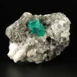 Beryl (variety emerald), Calcite, Dolomite
79x49x66mm, largest xl=13x9mm
(Autor: Fiebre Verde)
