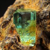Beryl (variety emerald)
19mm x 19mm x 18mm, xl=8mm
(Autor: Fiebre Verde)