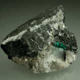 Beryl (variety emerald), Calcite, Pyrite
43x38x50mm,  xl=11mm
(Autor: Fiebre Verde)