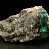 Beryl (variety emerald), Calcite
62x27x39mm, original xl=25mm
(Autor: Fiebre Verde)
