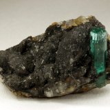 Beryl (variety emerald), Calcite
62x27x39mm, original xl=25mm
(Autor: Fiebre Verde)